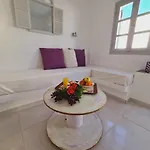 Anto Fira (Santorini)