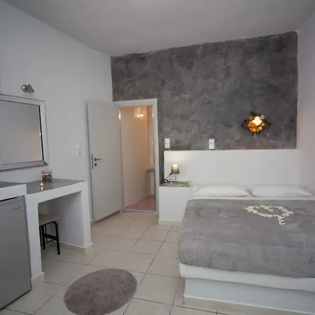 Lägenhetshotell Anto Fira (Santorini)