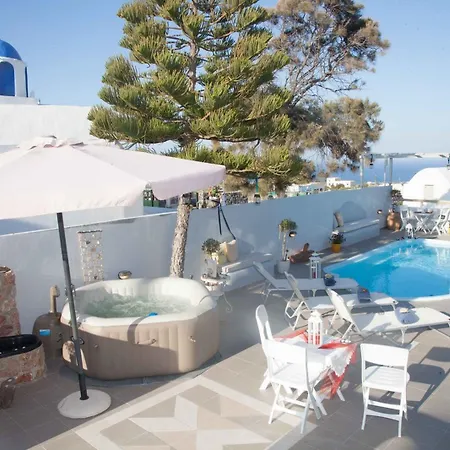 Anto Fira (Santorini)