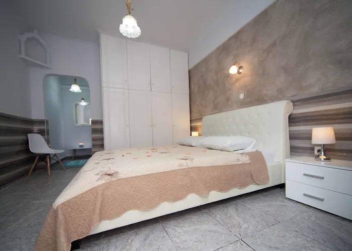 Aparthotel Anto Fira (Santorini)