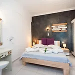 Anto 4* Fíra