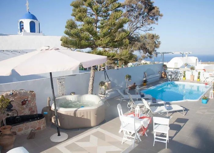 Anto Fira (Santorini)