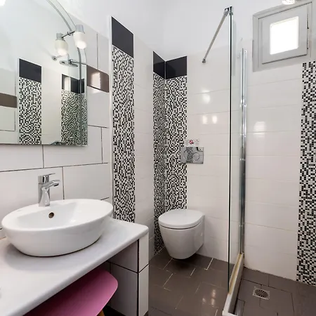 Anto Fira (Santorini)